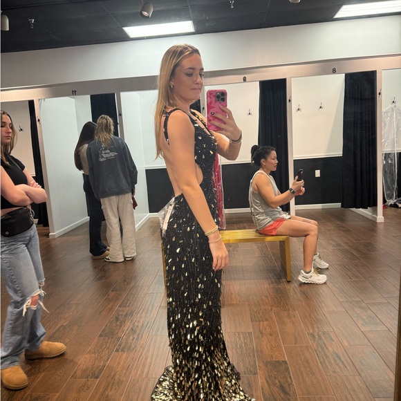 Sherri Hill black and gold prom dress - Picture 3 of 4